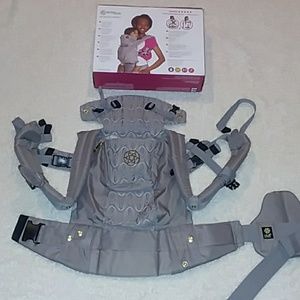 LILLEbaby Complete Carrier-Embossed Luxe